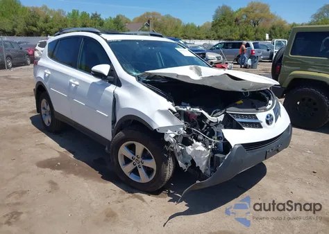 2015 Toyota Rav4 Xle z USA, uszkodzony, nr VIN 2T3RFREV9FW251649